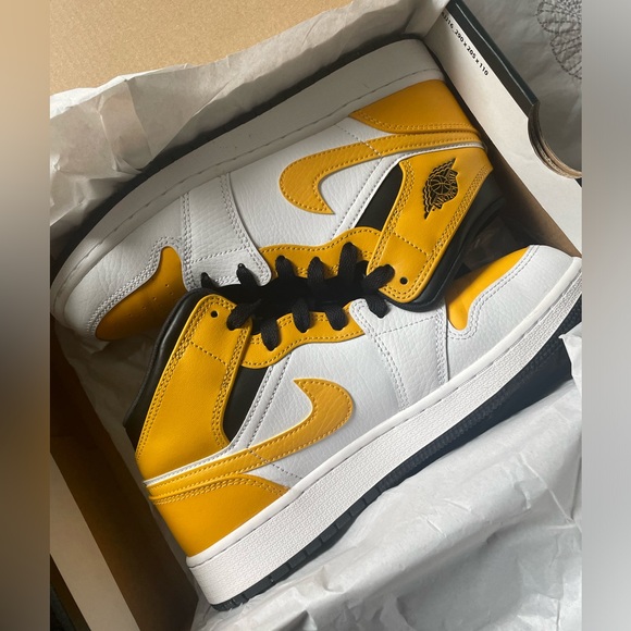 Air Jordan 1 Mid (GS) - yellow-black - Picture 1 of 5